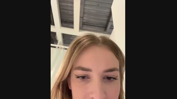 EvieEvans StripChat Female 13-03-2025