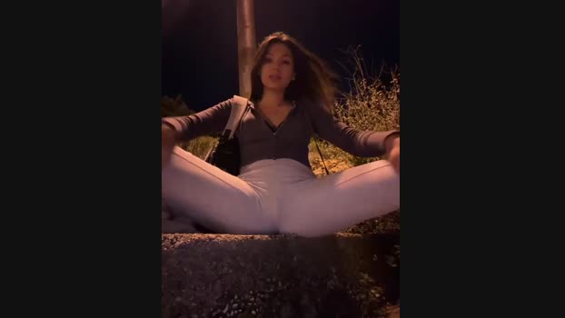 _MiaQueen_ StripChat Female 13-03-2025