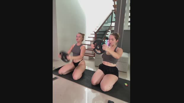 Nura_n_Sarah StripChat Female 14-03-2025
