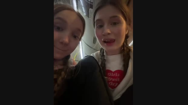 mmelicious StripChat Female 13-03-2025