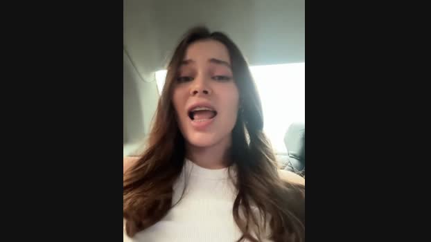 nicole111 StripChat Female 12-03-2025