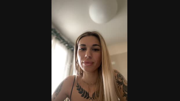 Charming_Ritta StripChat Female 14-03-2025
