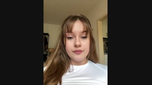 MaribelRiver StripChat Female 15-03-2025
