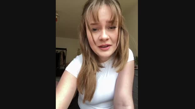 MaribelRiver StripChat Female 15-03-2025