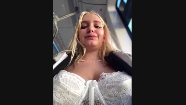 Milkyy_wway StripChat Female 15-03-2025