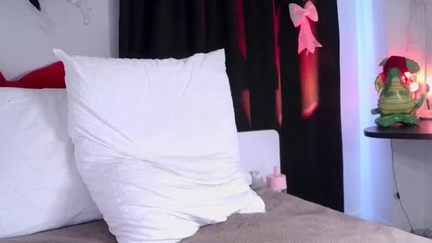 Petal___ MyFreeCams Female 15-03-2025