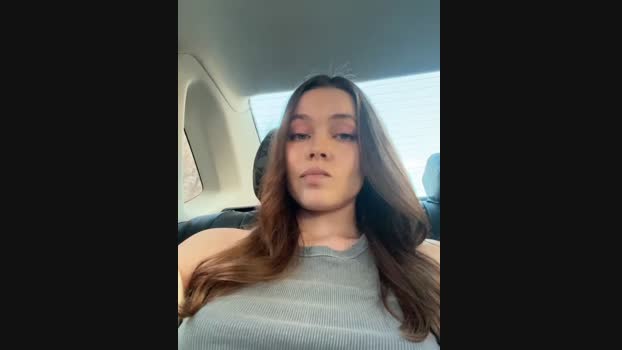 nicole111 StripChat Female 15-03-2025