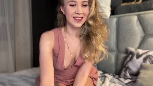 Sberrygirl18 MyFreeCams Female 15-03-2025