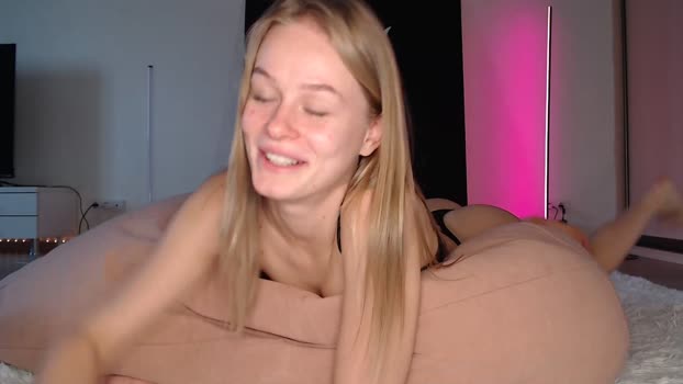 AbbelaWhite MyFreeCams Female 17-03-2025