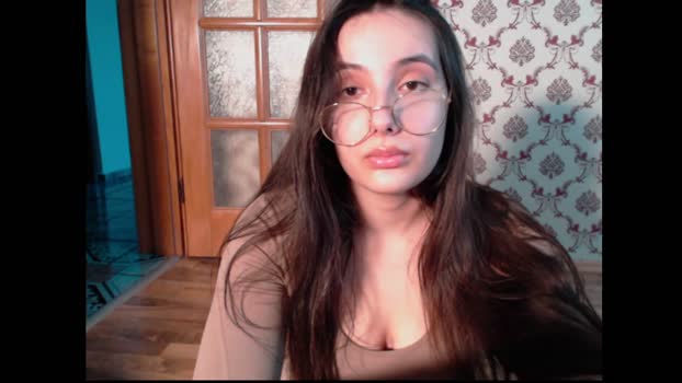 emma_layla Chaturbate Female 17-03-2025