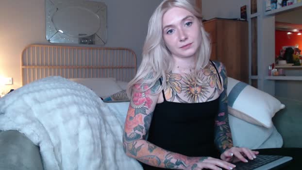 KarlaOlivia MyFreeCams Female 17-03-2025