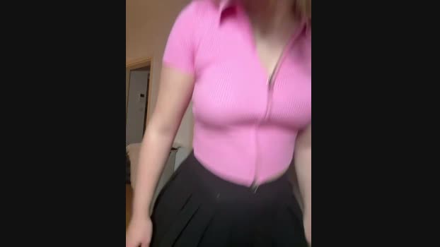 MaribelRiver StripChat Female 17-03-2025