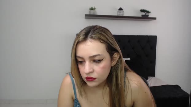 CamilleDucan MyFreeCams Female 21-03-2025