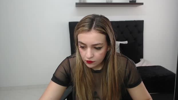 CamilleDucan MyFreeCams Female 22-03-2025