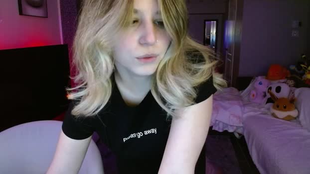 Serafina MyFreeCams Female 23-03-2025