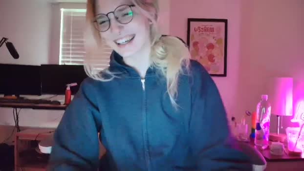 DuckChan0 MyFreeCams Female 25-03-2025