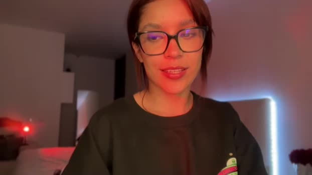 Lore_23 MyFreeCams Female 25-03-2025