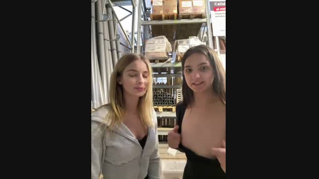 EvieEvans StripChat Female 25-03-2025