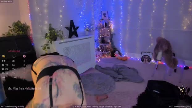 LunaWolfie MyFreeCams Female 25-03-2025
