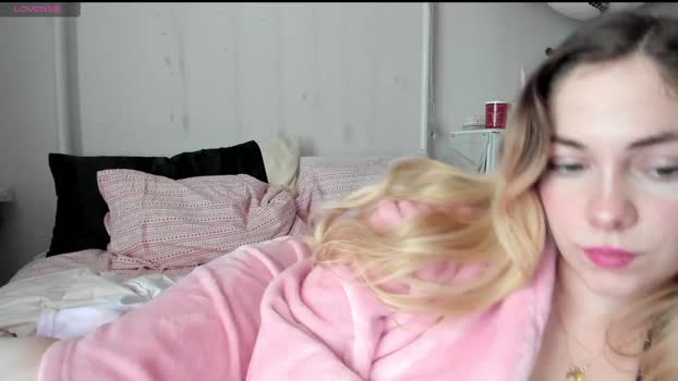 lolypopbubble MyFreeCams Female 26-03-2025