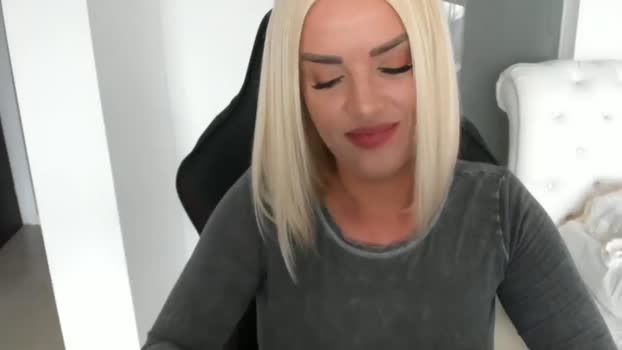 Allesia_ MyFreeCams Female 28-03-2025