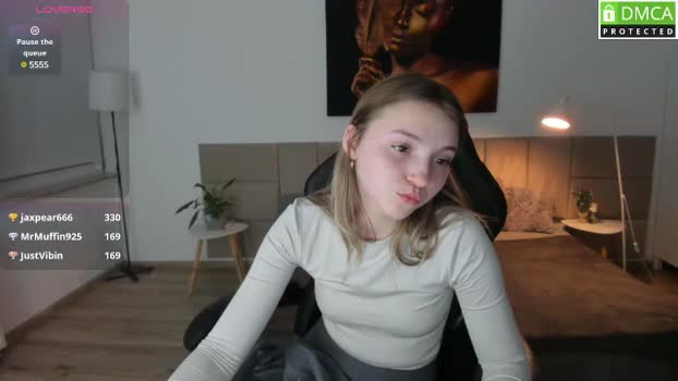 Daisyy MyFreeCams Female 27-03-2025
