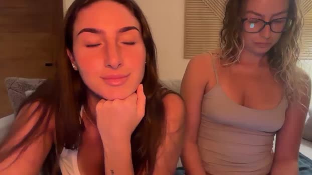 Kikiii_xx MyFreeCams Female 28-03-2025