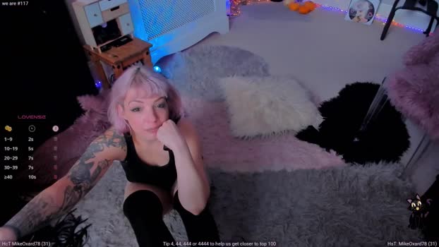 LunaWolfie MyFreeCams Female 28-03-2025