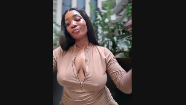 __Nessa__ StripChat Female 29-03-2025