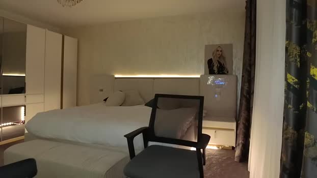 BlondeIsBack MyFreeCams Female 30-03-2025