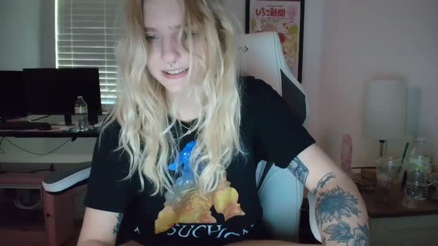 DuckChan0 MyFreeCams Female 31-03-2025