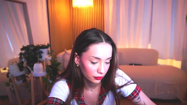 Naomii18 MyFreeCams Female 31-03-2025