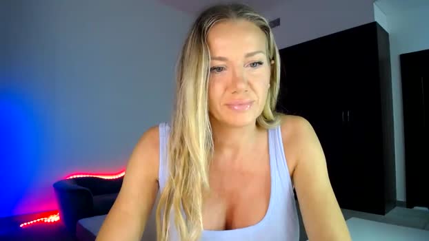 ooooooooooooi MyFreeCams Female 31-03-2025