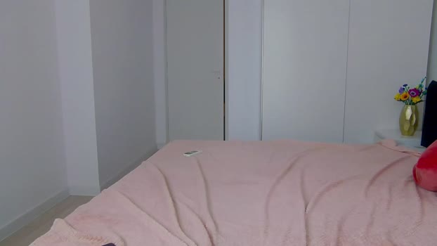 NaiaaBee MyFreeCams Female 01-04-2025