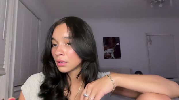 adriannarodriguez Chaturbate Female 01-04-2025