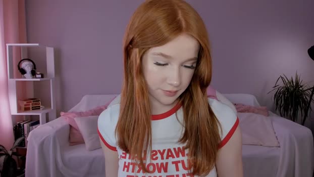 leahsthetics Chaturbate Female 01-04-2025