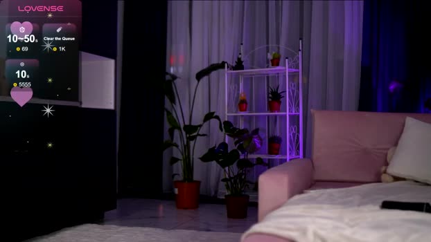 EmilyRaymont MyFreeCams Female 01-04-2025