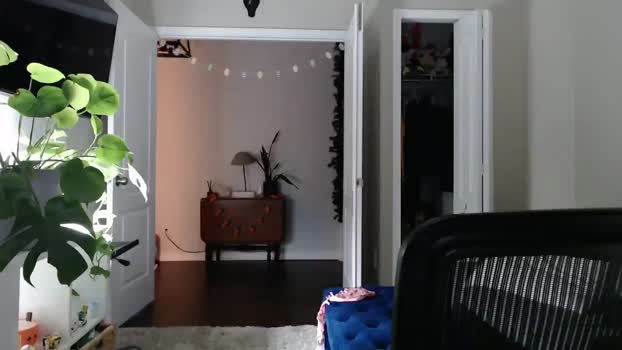 Sarah_Stark MyFreeCams Female 02-04-2025