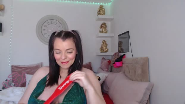 innocentSamx MyFreeCams Female 02-04-2025