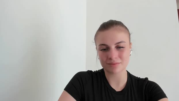 EarlyyBird MyFreeCams Female 03-04-2025