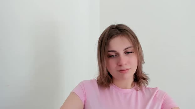 EarlyyBird MyFreeCams Female 04-04-2025