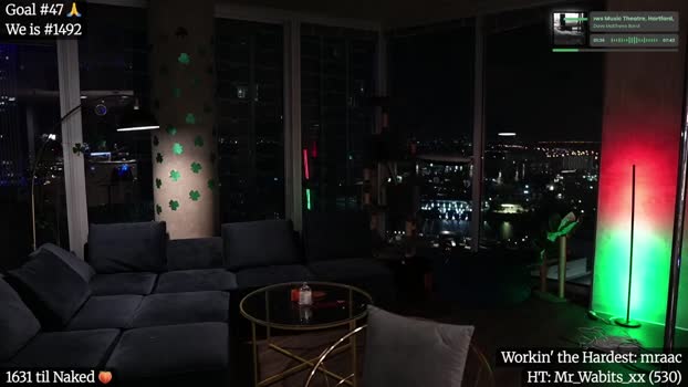 Gia_Hill MyFreeCams Female 04-04-2025