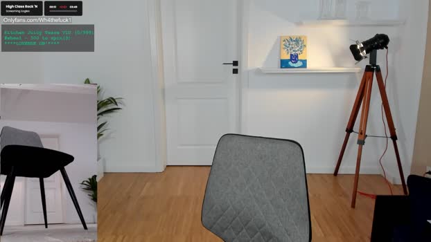 LegswAttitude MyFreeCams Female 04-04-2025