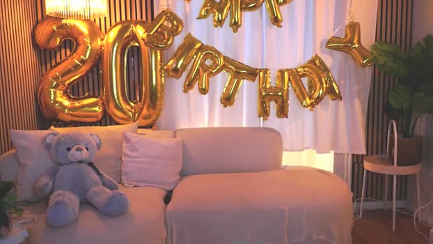 Naomii18 MyFreeCams Female 04-04-2025