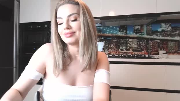 UR_wet_DESIRE MyFreeCams Female 05-04-2025