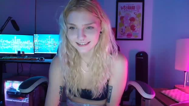 DuckChan0 MyFreeCams Female 06-04-2025