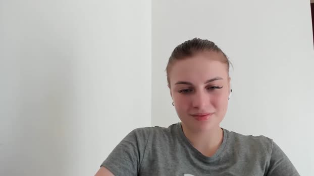 EarlyyBird MyFreeCams Female 06-04-2025