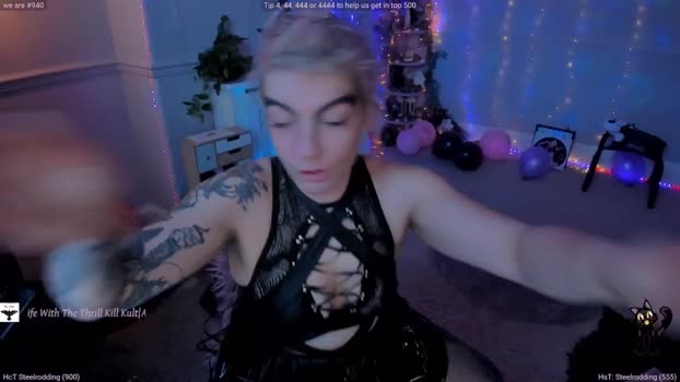 LunaWolfie MyFreeCams Female 05-04-2025