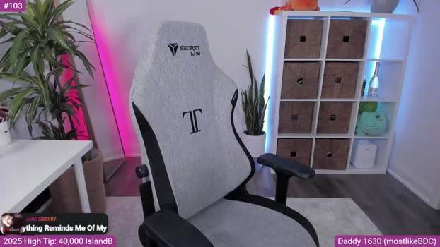 RorrieGomez MyFreeCams Female 06-04-2025