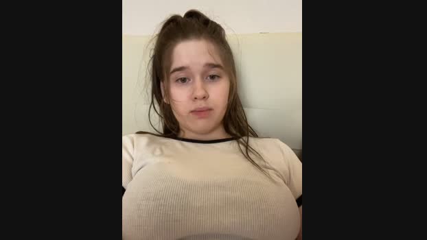 HornyGirlH StripChat Female 07-04-2025